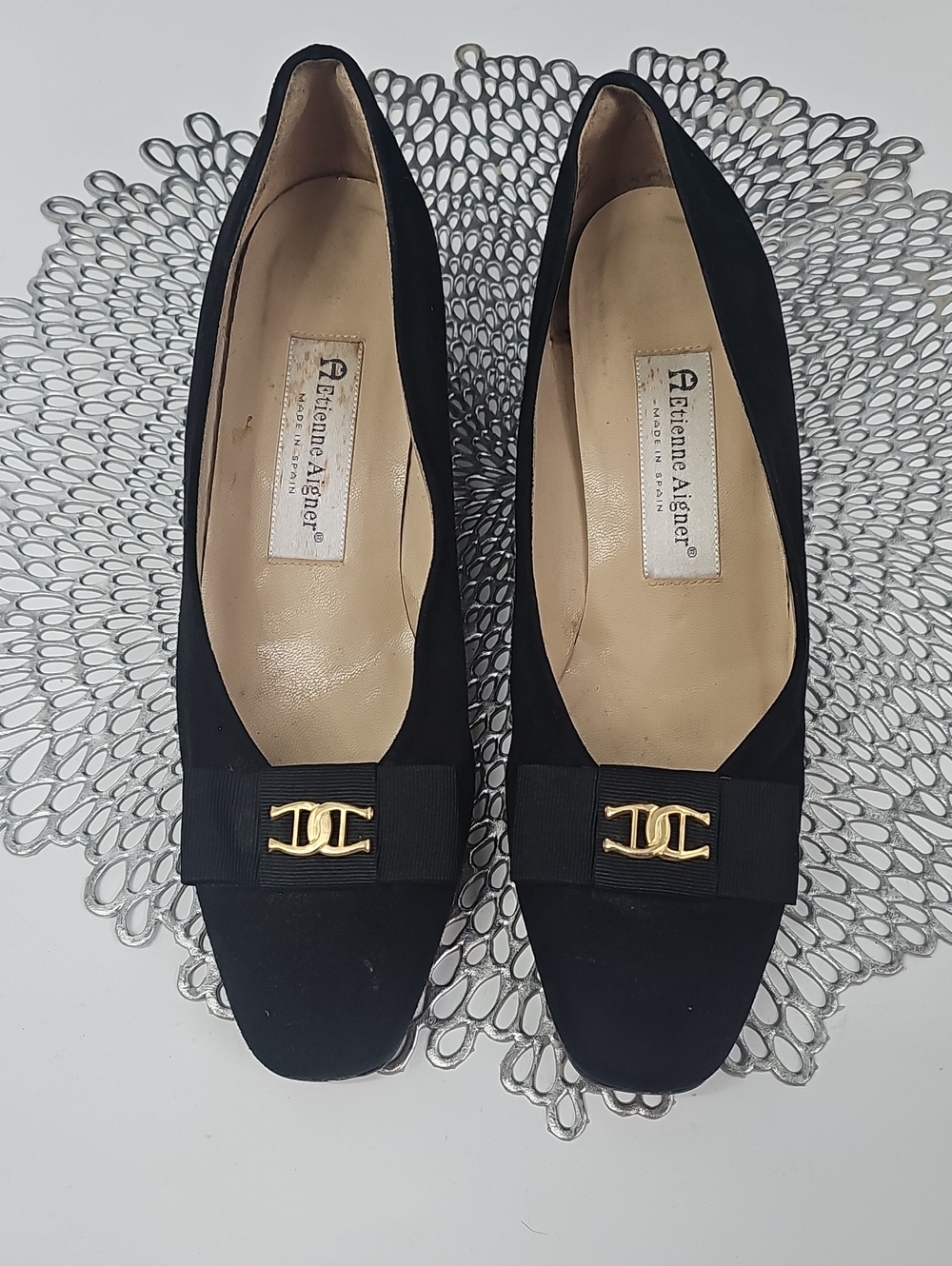 VTG Etienne Aigner Black Low Block Heels with Gold Logo Hardware Professional